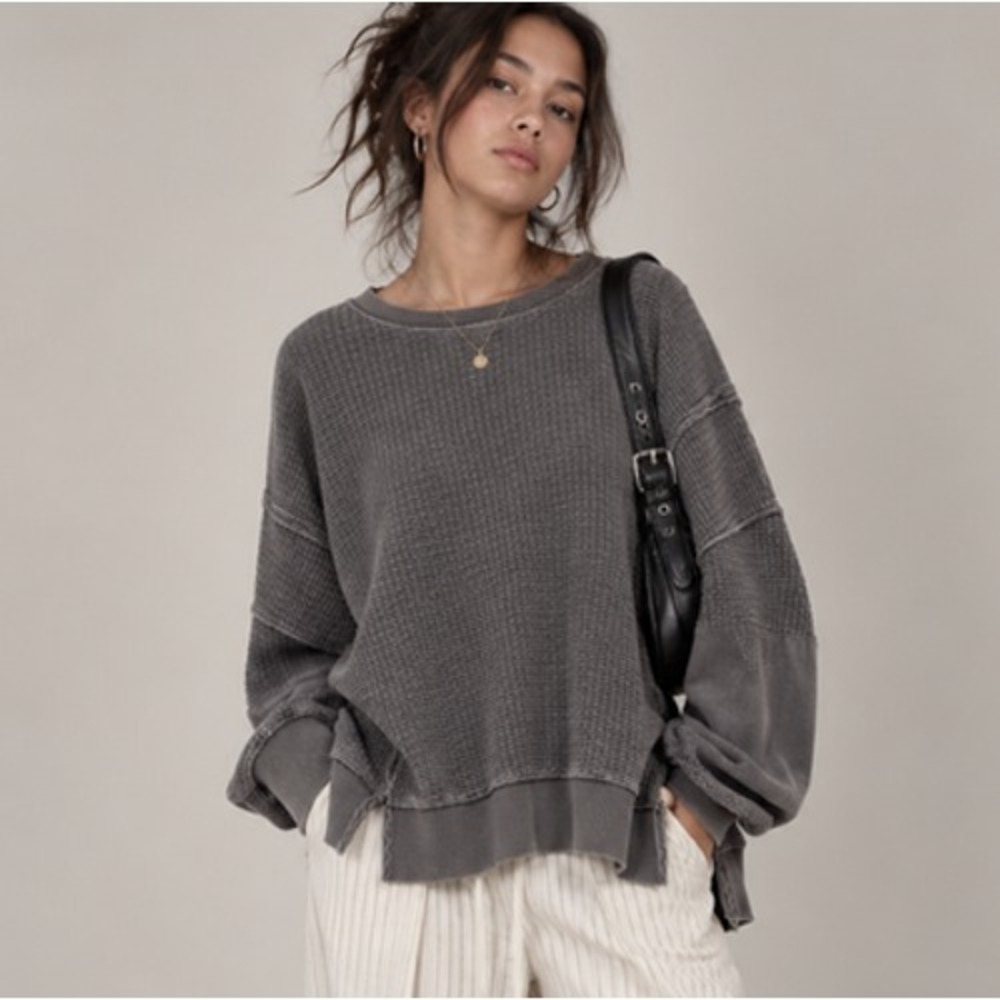 American Eagle Oversized Thermal Size L Gray Waffle Knit Slouchy Grunge Neutral